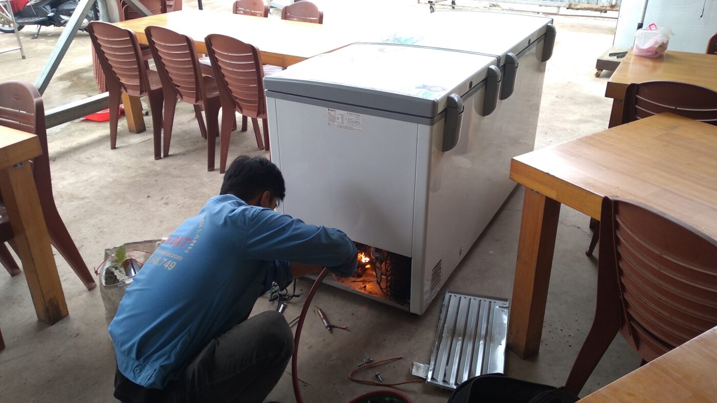 Sửa Tủ Đông Aqua