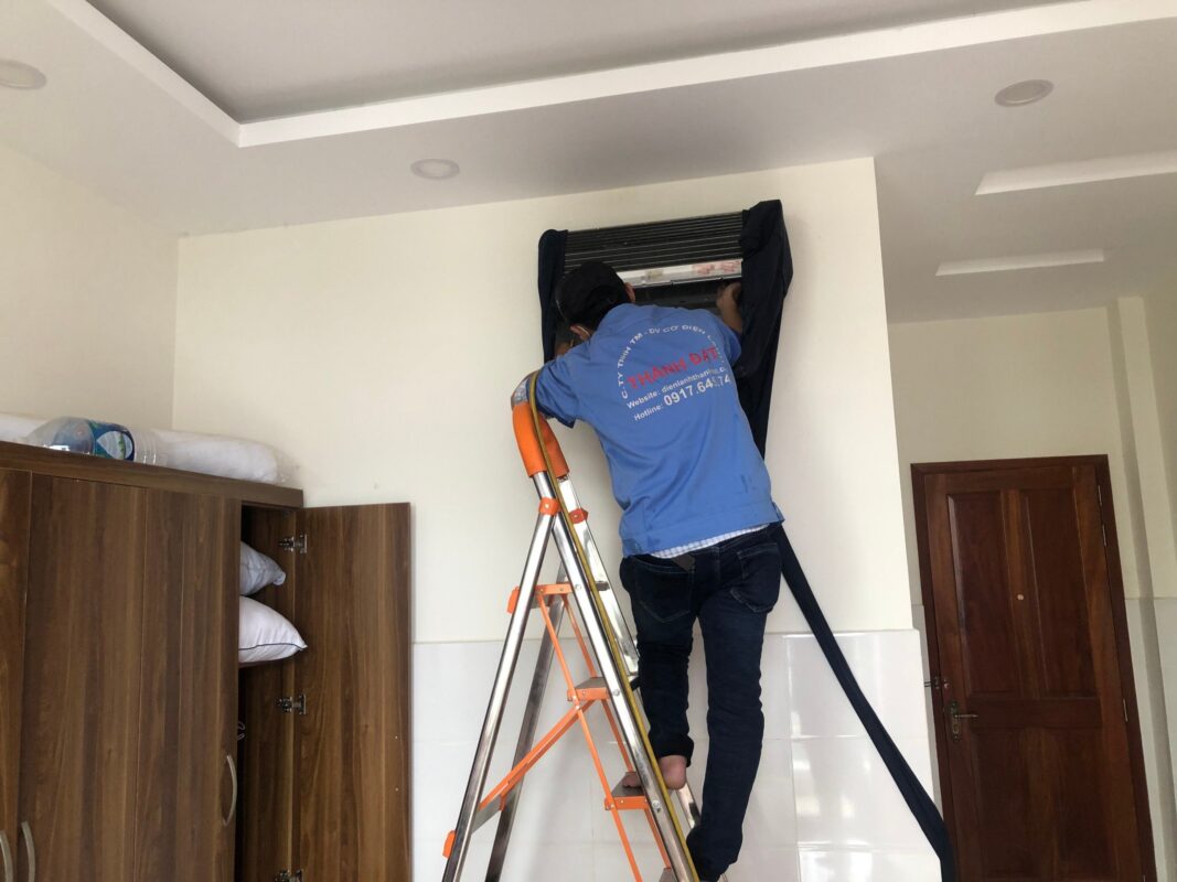 Vệ Sinh Máy Lạnh Quận Tân Phú