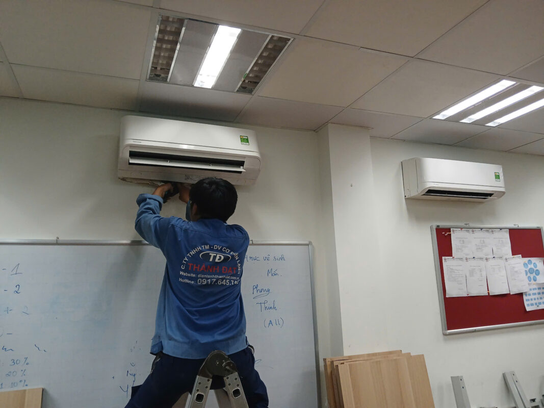 Sửa Máy Lạnh Hitachi