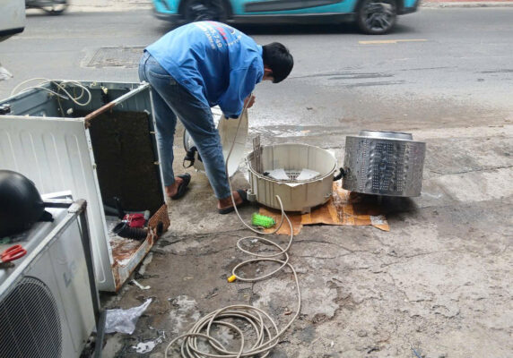 Vệ sinh máy giặt Quận 11