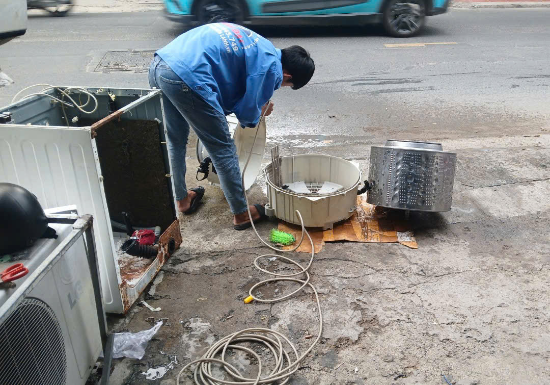 Vệ sinh máy giặt Quận 11